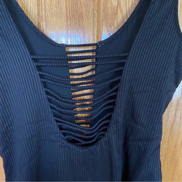YMI Black One Piece Tank Swimsuit w/front & back cutouts - Size L Large NWT - Picture 6 of 10